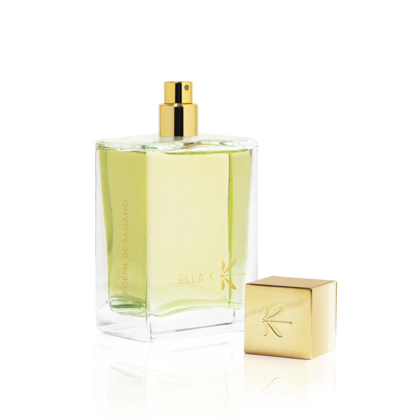 Flacon de parfum Poème de Sagano d’Ella K avec capuchon doré retiré et vaporisateur doré visible, présenté sur fond blanc.
