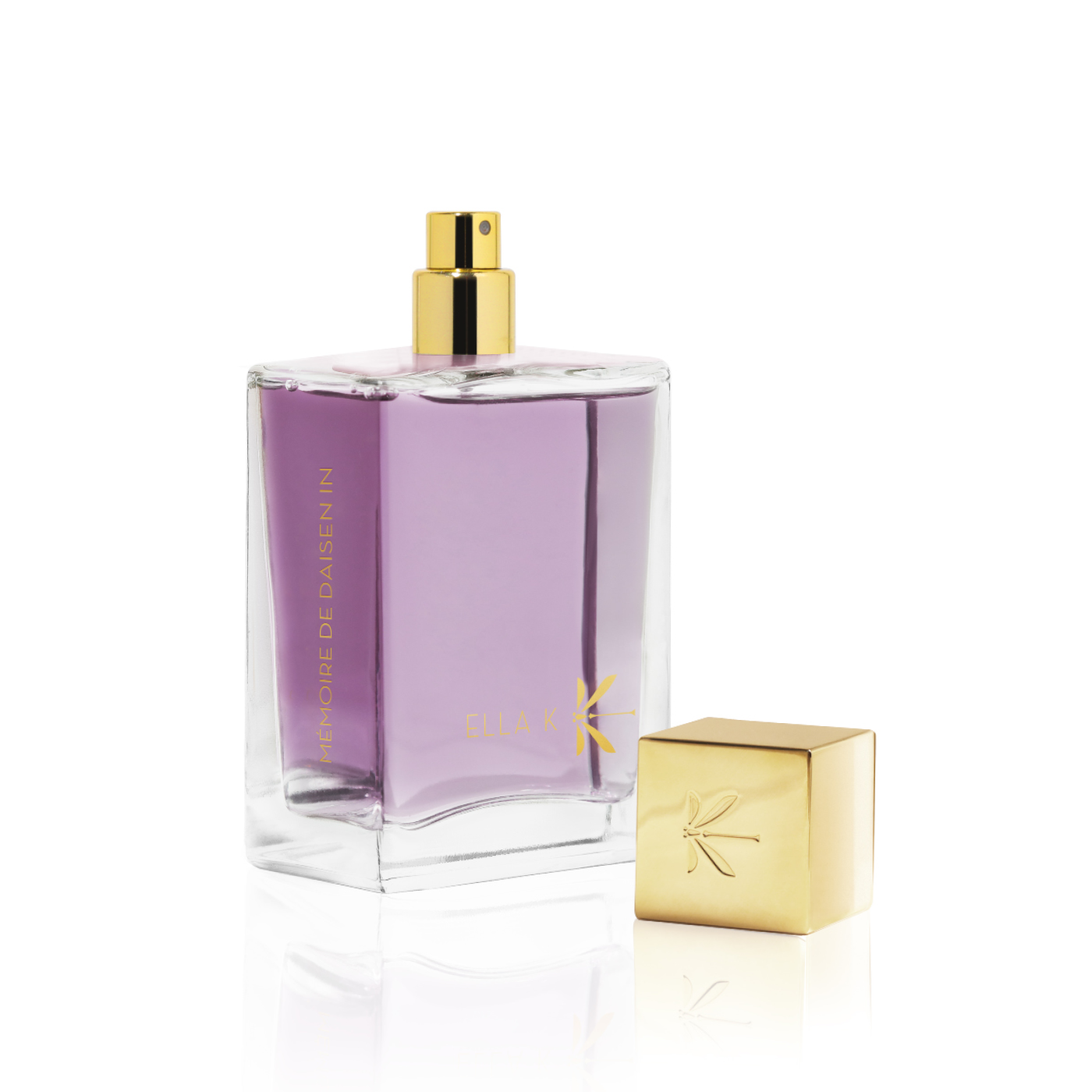 Flacon de parfum Mémoire de Daisen In d’Ella K avec capuchon doré retiré et vaporisateur doré visible, présenté sur fond blanc.